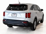 Used 2022 Kia Sorento LX image 5