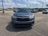 Used 2016 Toyota Highlander LE image 2