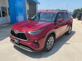 Used 2021 Toyota Highlander Platinum image 2