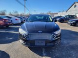 Used 2018 Ford Fusion SE image 2