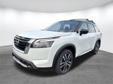 New 2025 Nissan Pathfinder Platinum image 3
