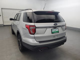 Used 2018 Ford Explorer XLT w/ Equipment Group 202A image 6