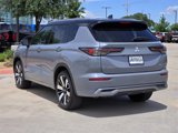 New 2025 Mitsubishi Outlander SEL image 3