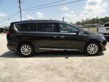 Used 2018 Chrysler Pacifica Touring-L Plus image 5