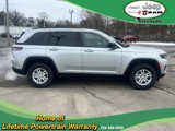 New 2025 Jeep Grand Cherokee Laredo w/ Luxury Tech Group I image 4