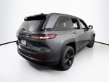 Used 2023 Jeep Grand Cherokee Altitude image 5