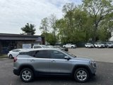 Used 2024 GMC Terrain SLE image 4