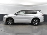 New 2025 Mitsubishi Outlander SEL image 2