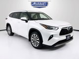 Used 2023 Toyota Highlander Platinum image 1