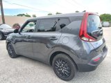 Used 2022 Kia Soul LX image 5