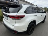 Used 2019 Toyota Highlander SE image 6