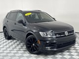 Used 2021 Volkswagen Tiguan SE image 2