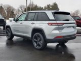 New 2025 Jeep Grand Cherokee Limited w/ Black Appearance Package image 4