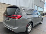 New 2025 Chrysler Pacifica Select image 3