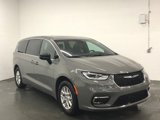 New 2025 Chrysler Pacifica Select image 3