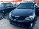 Used 2015 Kia Sorento LX image 2