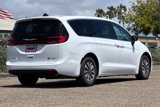 New 2025 Chrysler Pacifica Select image 5