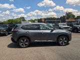 Used 2021 Nissan Rogue Platinum image 4