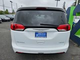 Used 2017 Chrysler Pacifica Limited image 4