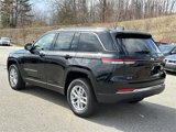 New 2025 Jeep Grand Cherokee Laredo image 2