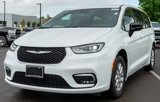 New 2026 Chrysler Pacifica Select image 2
