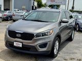 Used 2017 Kia Sorento LX w/ LX Convenience Package image 4