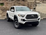 Used 2021 Toyota Tacoma TRD Off-Road image 3