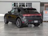 Certified 2024 Porsche Macan image 3