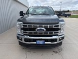 New 2025 Ford F350 4x4 Crew Cab DRW Super Duty image 2