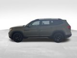 New 2025 Volkswagen Atlas Peak Edition SE image 2