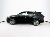New 2025 Toyota Highlander Platinum image 3