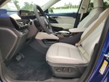 New 2025 Buick Envision Avenir image 3