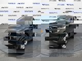 Used 2021 Volvo XC40 T5 Momentum image 2