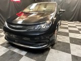 Used 2022 Chrysler Voyager LX image 3