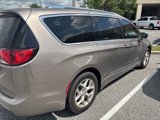 Used 2017 Chrysler Pacifica Touring-L Plus image 4