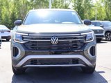 New 2025 Volkswagen Atlas Peak Edition SE image 2