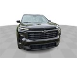 New 2025 Chevrolet Traverse LT w/ Midnight/Sport Edition image 3