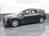 Used 2022 Chrysler Pacifica Touring-L image 2