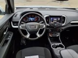 Used 2024 GMC Terrain SLE image 4