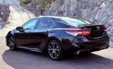 Used 2018 Toyota Camry SE image 4