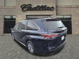 Used 2021 Toyota Sienna XLE w/ XLE Plus Package image 3