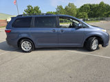 Used 2017 Toyota Sienna image 3