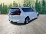 New 2025 Chrysler Pacifica Select image 3