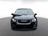 Used 2024 Chrysler Pacifica Touring-L image 3