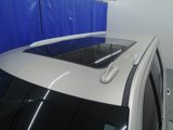 Used 2024 Chevrolet Suburban Premier image 4