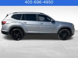 Used 2024 Volkswagen Atlas SE image 4