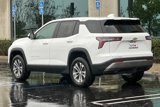 New 2025 Chevrolet Equinox LT w/ Safety and Technology Package image 6