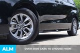 Used 2025 Toyota Sienna XLE image 3