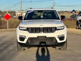 Used 2023 Jeep Grand Cherokee Limited image 2
