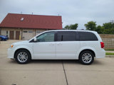 Used 2016 Dodge Grand Caravan SXT w/ Rear Park Assist Package image 3